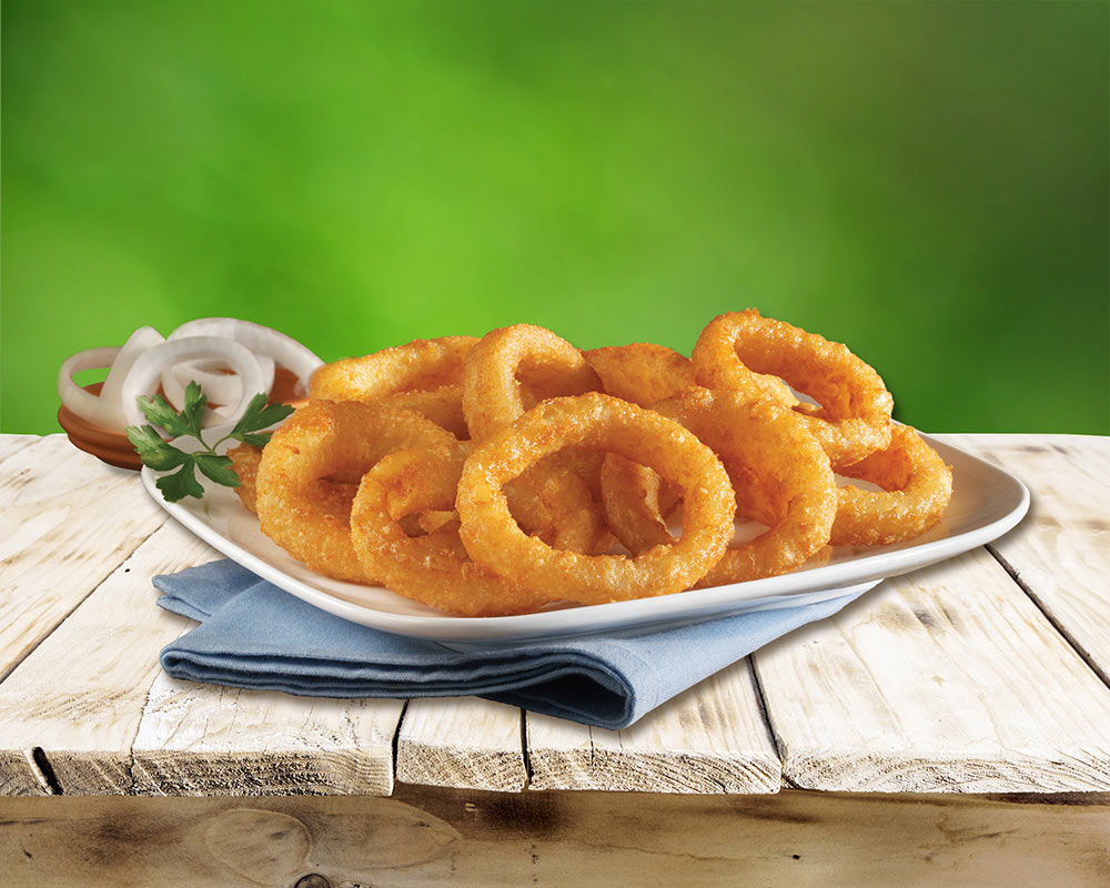 Freshly cut onion rings with a crispy, beer battered coating.